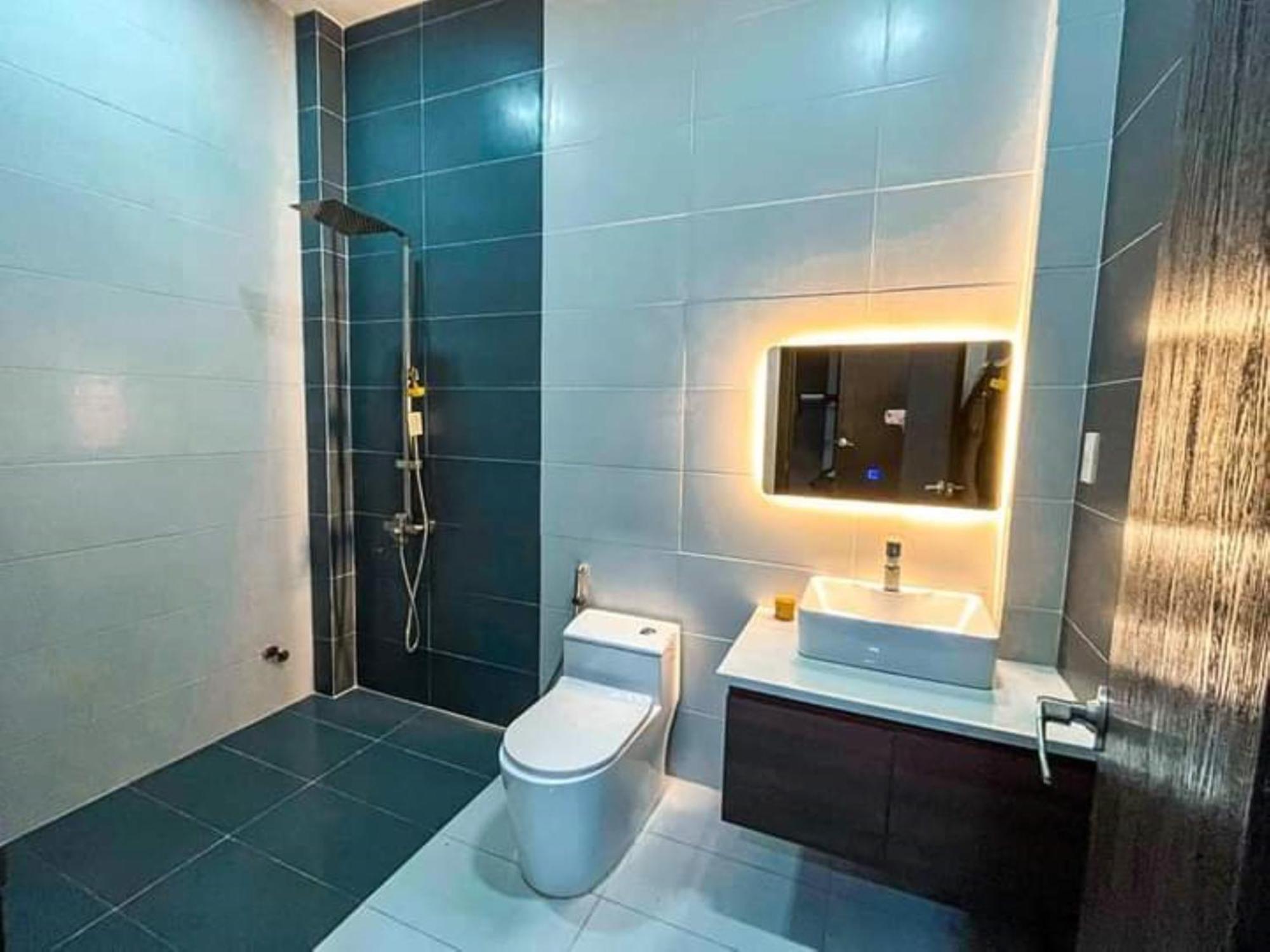 River Hotel 5 Long Xuyen Exterior photo